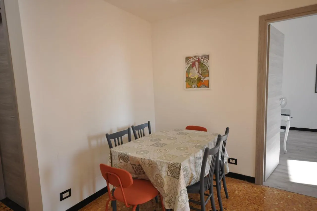Appartamento Perdianahouse Waterfront Genova 0*,