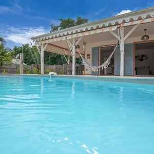 https://villa-surelles-3-chambres-piscine-le-diamant.comcaribbean.com